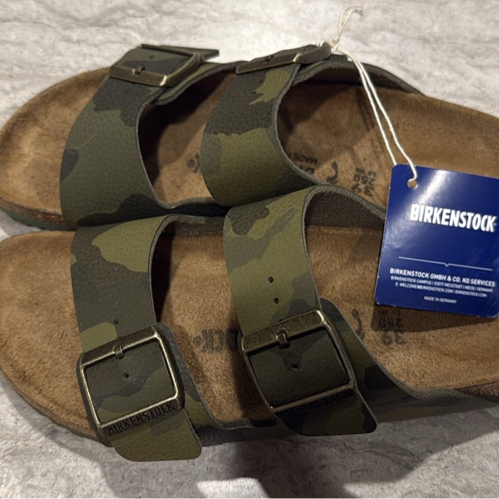 Birkenstock Green Camouflage Sandals with Adjustable Straps Narrow New!